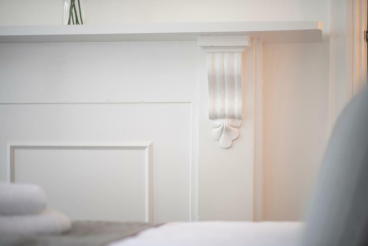 Flat A - Spacious Ground Floor, 1 Bedroom Apartment In Central Southsea, 포츠머스 외부 사진