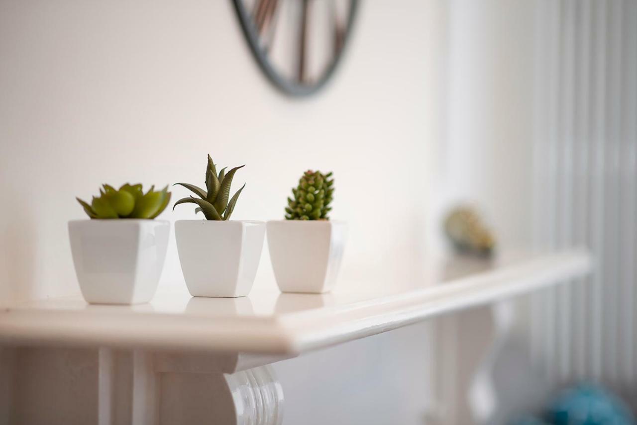 Flat A - Spacious Ground Floor, 1 Bedroom Apartment In Central Southsea, 포츠머스 외부 사진
