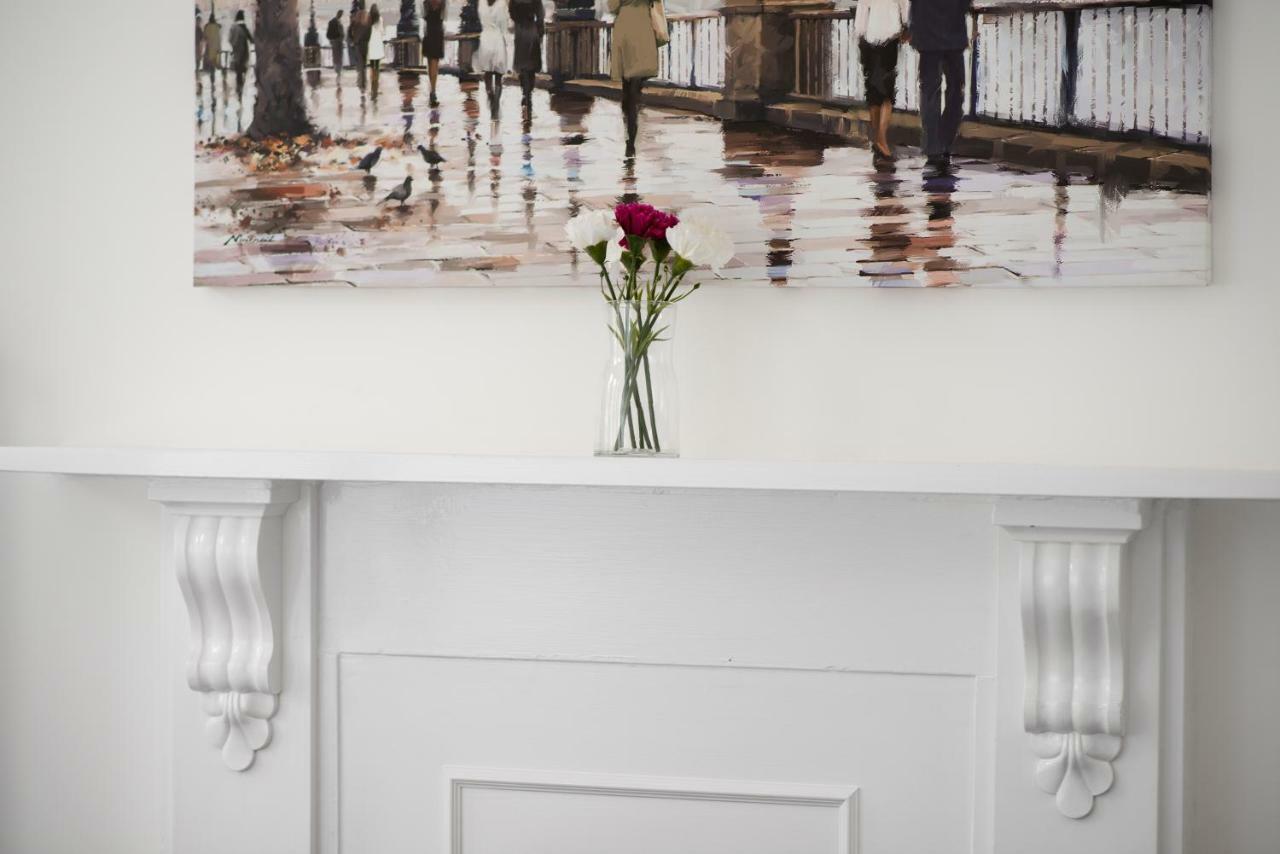 Flat A - Spacious Ground Floor, 1 Bedroom Apartment In Central Southsea, 포츠머스 외부 사진
