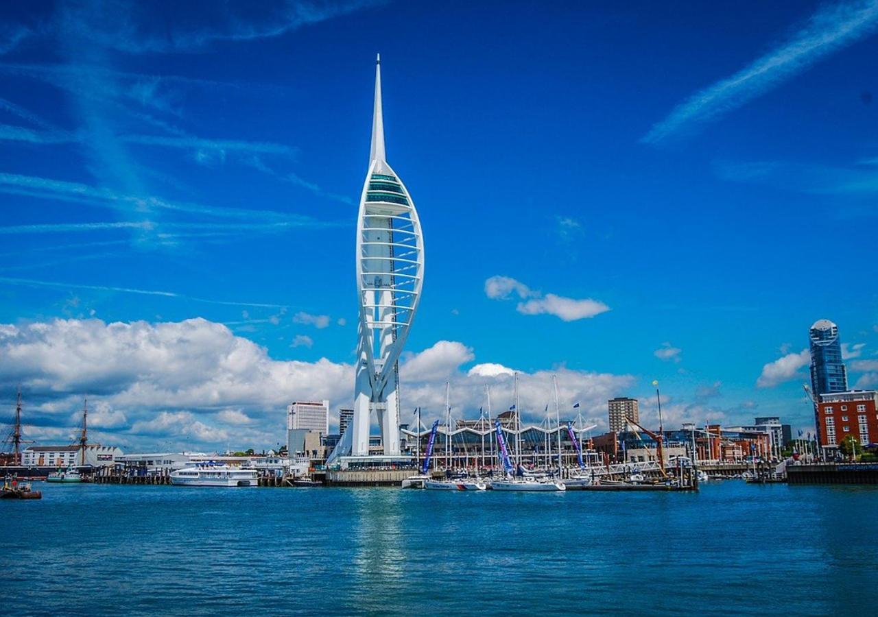 Flat A - Spacious Ground Floor, 1 Bedroom Apartment In Central Southsea, 포츠머스 외부 사진
