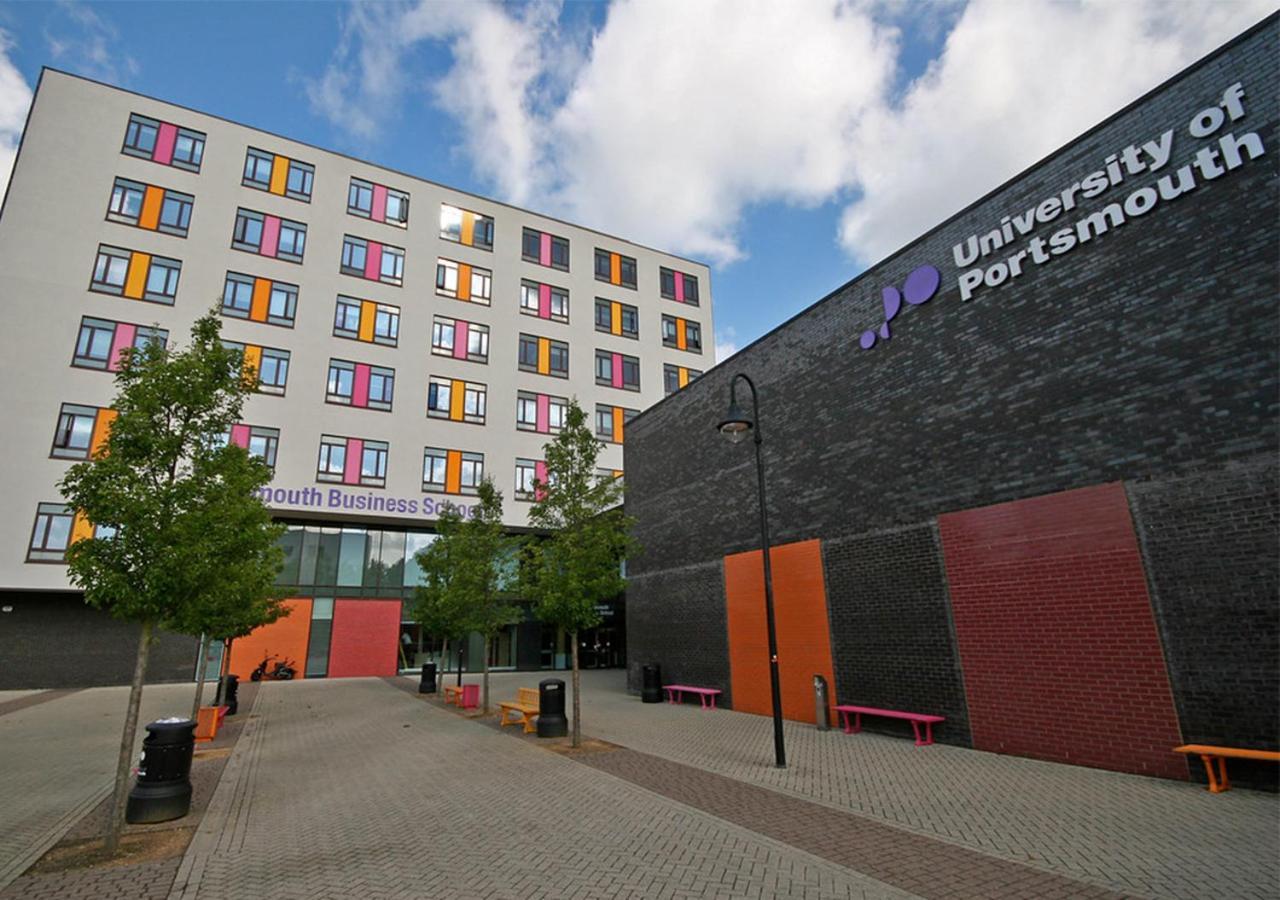Flat A - Spacious Ground Floor, 1 Bedroom Apartment In Central Southsea, 포츠머스 외부 사진